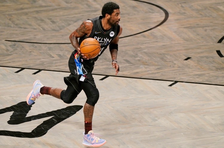 他依旧保持 他依旧保持