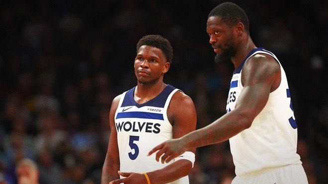 年随队记者 年随队记者